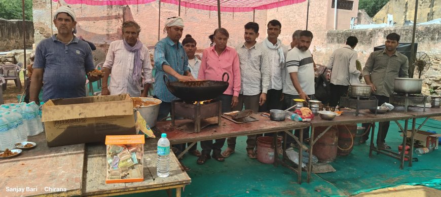 24 कोसी परिक्रमा में अनूठी मिसाल: चिराना की भैरव घाटी पर लगा एकमात्र प्लास्टिक मुक्त भंडारा, 24 घंटे मिल रही सेवा