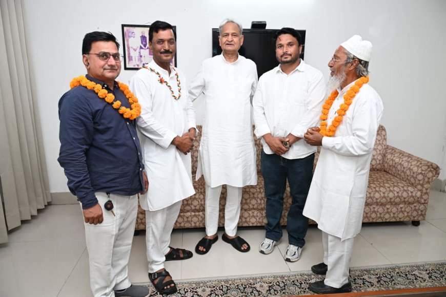 पूर्व मुख्यमंत्री अशोक गहलोत से जमालुद्दीन केड ने की खास मुलाकात, आगामी पंचायत चुनाव पर हुई चर्चा