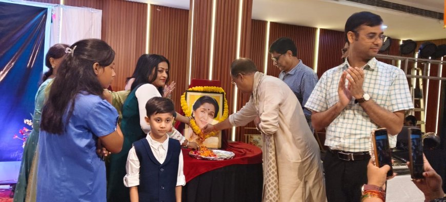 आशा भोंसले के जन्मदिन पर गोरखपुर में सजी सुरों की महफिल, गीतों के जरिए दी गई संगीतमय श्रद्धांजलि