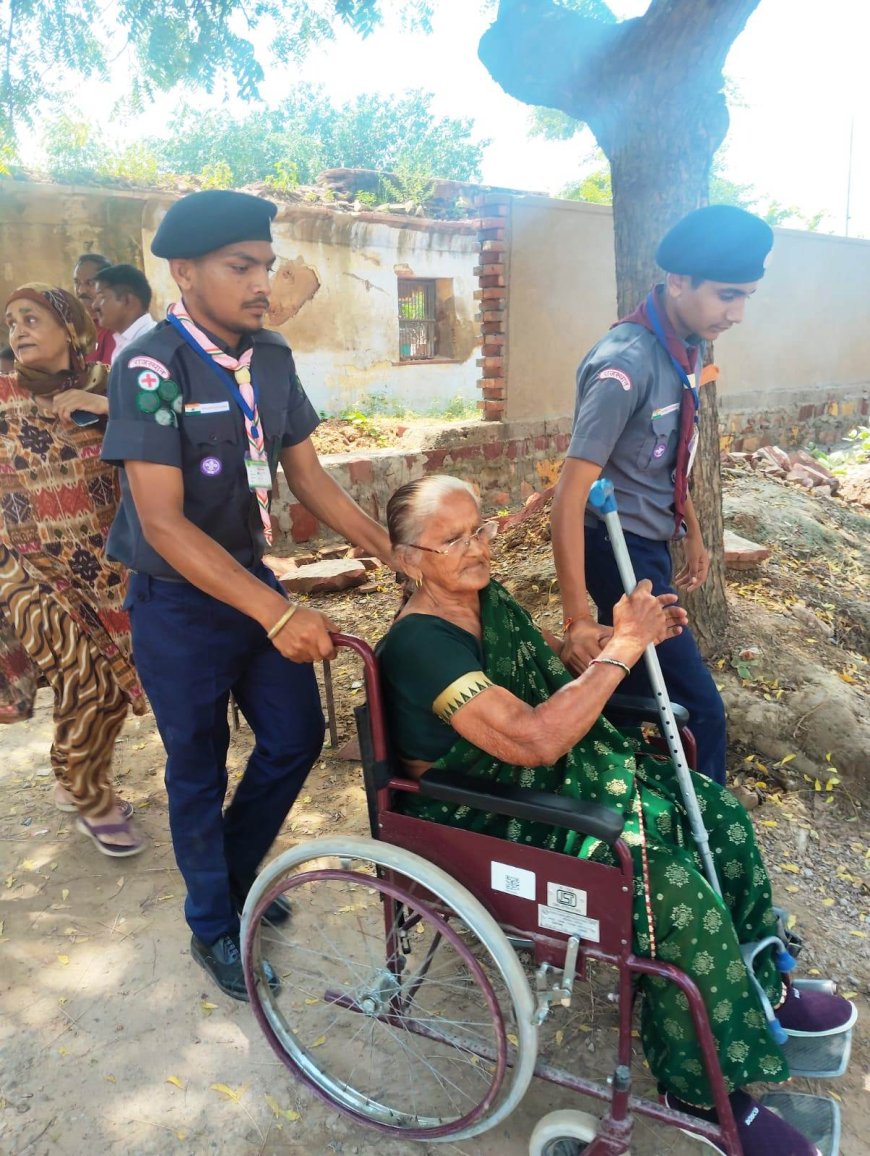 भरतपुर में लोकतंत्र के पर्व पर दिखा उल्लास एवं उत्साह; मतदान केन्द्रों पर सुबह से लगी कतारें;  मतदाताओं ने बढ़-चढ़कर किया मतदान