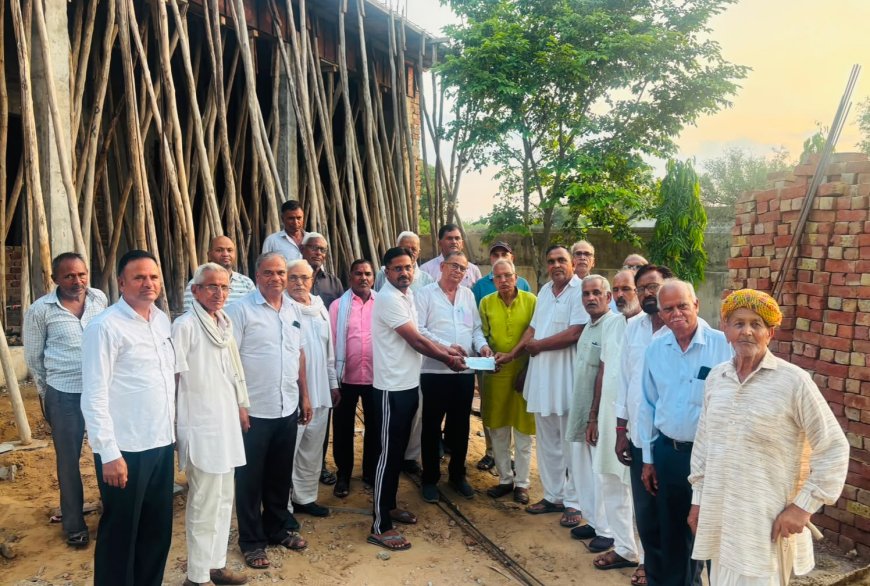 सेवानिवृत्त तहसीलदार मंगलचंद सैनी ने महात्मा ज्योतिबा फुले संस्था को भेंट किए ₹1,11,000