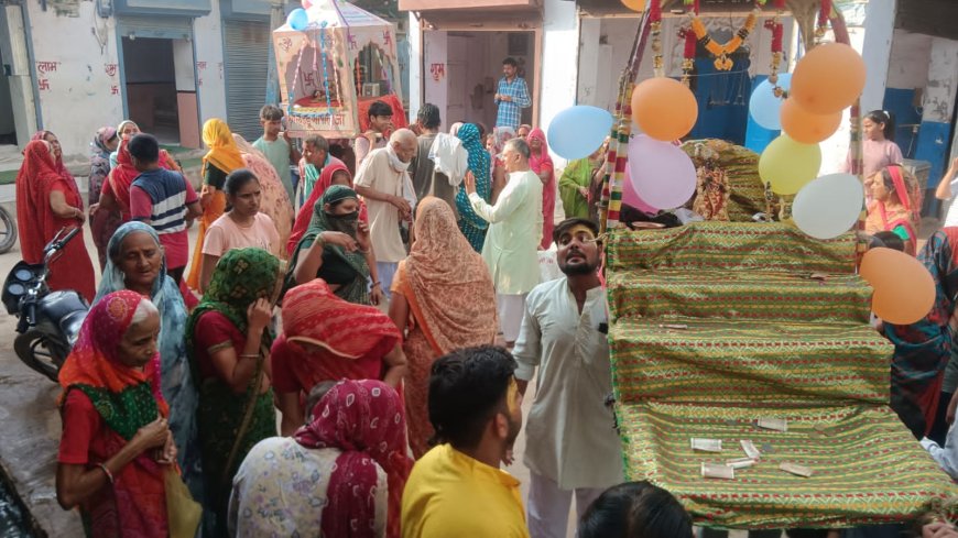 कठूमर में जलझूलनी एकादशी पर गूंजे ‘जय कन्हैया लाल की’ के जयकारे, 3 मंदिरों से निकलीं ठाकुरजी महाराज की भव्य पालकियां
