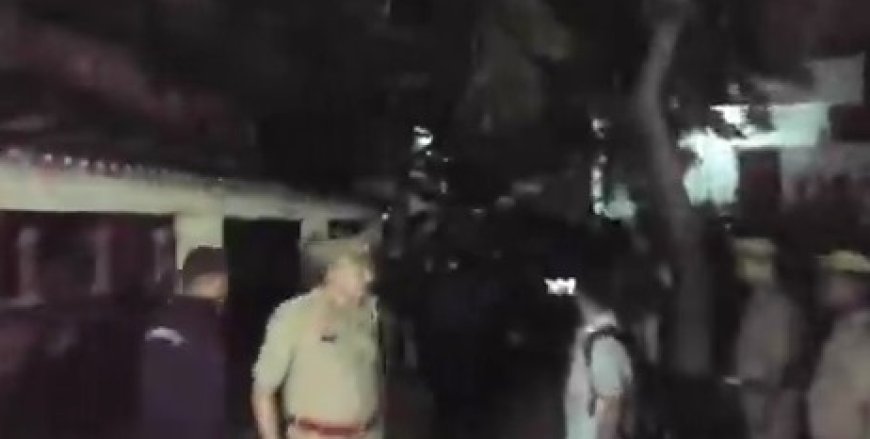 आजमगढ़ में पूजा के दौरान खूनी तांडव: सनकी शख्स ने पत्नी, बेटे और 2 पुजारियों को भूना, 7 घंटे के ड्रामा के बाद एनकाउंटर में ढेर