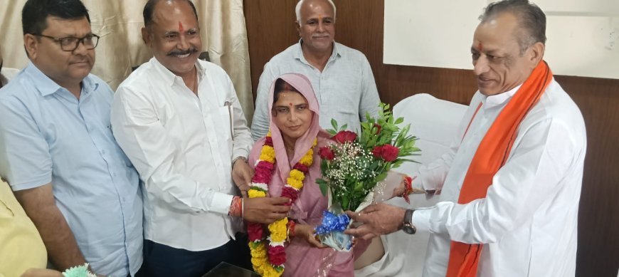 नवनिर्वाचित अध्यक्ष व उपाध्यक्ष ने किया पदभार ग्रहण, तखतगढ़ की स्वच्छता और विकास रहेगी पहली प्राथमिकता