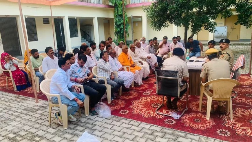 सुरक्षा व कानून-व्यवस्था: मेहंदीपुर बालाजी थाने में जिला पुलिस अधीक्षक पीयूष दीक्षित ने ली समीक्षा बैठक, नशा मुक्ति और सुगम यातायात पर दिया जोर