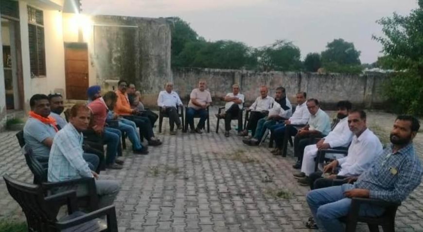 खैरथल पंजाबी समाज की बैठक संपन्न: 17 अक्टूबर को सप्तमी पर सजेगी मां भगवती की चौकी, भवन का होगा जीर्णोद्धार