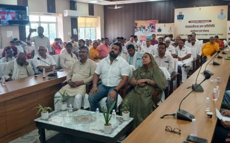 'गांवों के विकास से साकार होगी 2047 के विकसित भारत की संकल्पना': सीएम भजनलाल शर्मा ने पंचायतीराज जनप्रतिनिधियों से किया संवाद