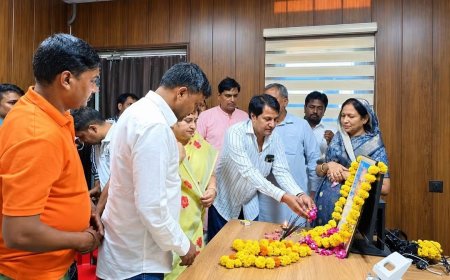 गांधी जयंती पर नगर पालिका कार्यालय में दी श्रद्धांजलि, अध्यक्ष मीना गुप्ता ने किया माल्यार्पण