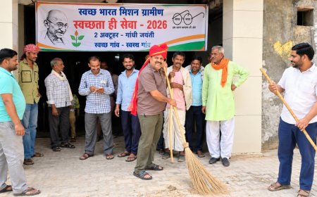 कठूमर में गांधी जयंती पर ‘स्वच्छता ही सेवा’ अभियान के तहत निकली प्रभात फेरियां, ग्रामीणों ने ली स्वच्छता की शपथ; ‘एक पेड़ मां के नाम’ के तहत हुआ पौधारोपण