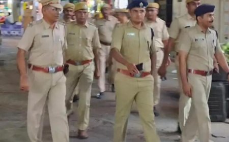 सिरोही के नए एसपी डॉ. अजय सिंह का कड़ा एक्शन: कार्यभार संभालते ही कोतवाली थाने का किया औचक निरीक्षण, शहर में निकाला फ्लैग मार्च
