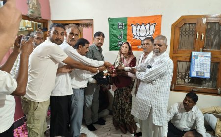 लक्ष्मणगढ़ तहसील क्षेत्र के राशन डीलरों ने किया नगर पालिका अध्यक्ष मीना गुप्ता का स्वागत अभिनंदन