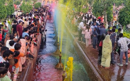 डीग के विश्व प्रसिद्ध जल महलों में फव्वारों की रंगीन छटा आज ,दीपदान से सजेगी शाम