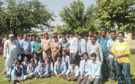 थानागाजी पुलिस थाने में सीएलजी सदस्यों की बैठक आयोजित, साइबर क्राइम, अतिक्रमण और यातायात व्यवस्था पर हुई चर्चा