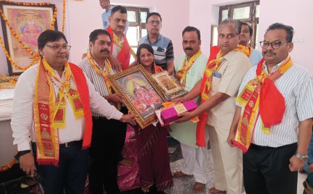 उच्चैन में अग्रवाल समाज ने मनाई महाराजा अग्रसेन जयंती: मेधावी छात्र-छात्राएं, भामाशाह और प्रवासी हुए सम्मानित, निकाली गई भव्य शोभायात्रा