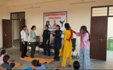 खैरथल कॉलेज में आत्मरक्षा शिविर:छात्राओं को सिखाए आत्मरक्षा के गुर, आत्मविश्वास और सूझबूझ से सुरक्षित बनेंगी बेटियां
