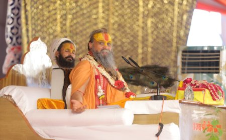 जड़खोर गौधाम में गूंजी श्रीकृष्ण-बलराम की बाललीलाएं: जगद्गुरु द्वाराचार्य स्वामी राजेंद्र दास ने सुनाई वैराग्य और गौसेवा की महिमा