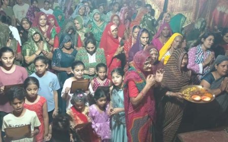 उदयपुरवाटी में दुर्गा पूजा की धूम: साईं बाबा मंदिर में उमड़ा आस्था का महासैलाब, 'जय माता दी' के जयकारों से गूंजा पांडाल