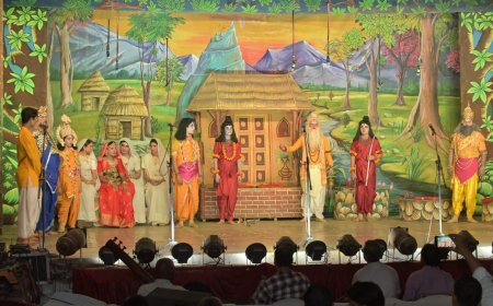 अलवर की 111वीं ऐतिहासिक रामलीला: भरत-कैकेयी संवाद, चित्रकूट मिलाप और पंचवटी विश्राम की लीलाओं ने मोहा मन