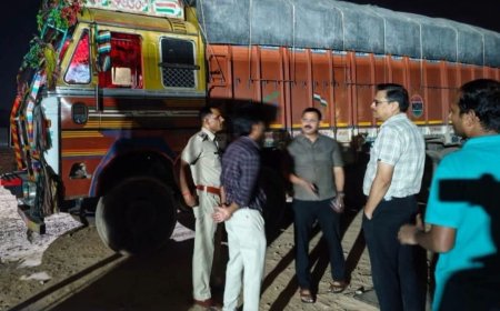 भुसावर में प्रशासन का बड़ा शिकंजा:3 ट्रक और 1 ट्रैक्टर-ट्रॉली सीज