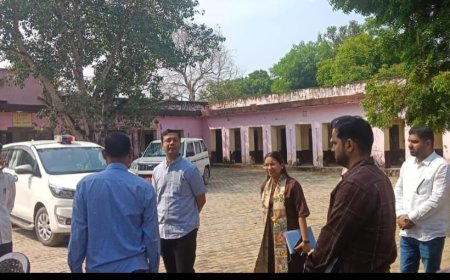 पंचायतीराज चुनाव 2026: जिला निर्वाचन अधिकारी अतुल प्रकाश ने मुंडावर के मतदान केंद्रों का किया निरीक्षण, मूलभूत सुविधाएं सुनिश्चित करने के निर्देश