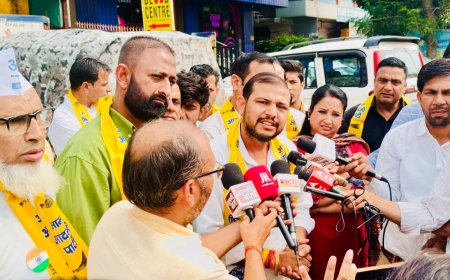 मदन राठौड़ के विवादित बयान पर भड़का 'आप', जयपुर में भाजपा प्रदेश अध्यक्ष का फूंका पुतला