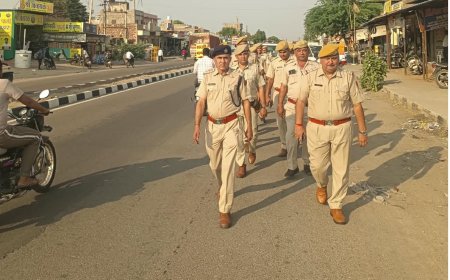 पंचायती राज चुनाव को लेकर पुलिस अलर्ट, बावड़ी सहित कई गांवों में निकाला फ्लैग मार्च