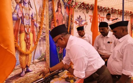 चौरीचौरा में RSS का भव्य पथ संचलन, घोष की धुन पर कदमताल करते निकले स्वयंसेवक