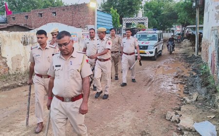 बालाहेड़ी थाना पुलिस ने निकाला फ्लैग मार्च: निर्भीक होकर मतदान करने का दिया संदेश