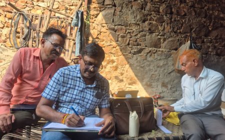 दीपावली से पहले खाद्य सुरक्षा विभाग का बड़ा प्रहार: खेरली में 100 किलो एक्सपायरी सामग्री नष्ट, मिलावटी बादाम और मिठाइयों के सैंपल सीज