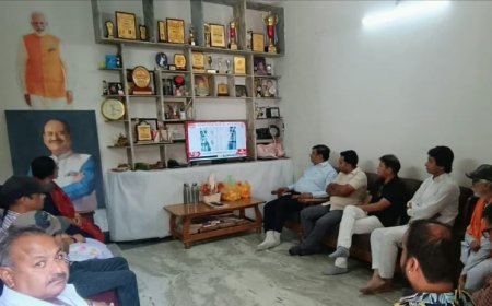"मन की बात सामाजिक सरोकारों और प्रेरणादायक कार्यों को देती है राष्ट्रीय मंच" - अनिल शर्मा; कोटा उत्तर में भाजपा कार्यकर्ताओं ने सुने प्रधानमंत्री मोदी के विचार