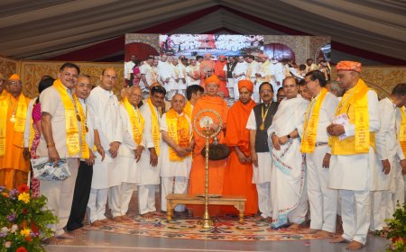 अयोध्या में त्रिदिवसीय शरद पूर्णिमा महोत्सव का भव्य शुभारंभ: गणिनीप्रमुख ज्ञानमती माताजी के 93वें जन्मोत्सव और 75वें संयम दिवस पर उमड़े श्रद्धालु