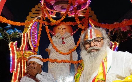कठूमर में शरद पूर्णिमा पर निकली कुंडा वाले बाबा रामदयाल की भव्य झांकी: दर्शन के लिए उमड़ी श्रद्धालुओं की भारी भीड़