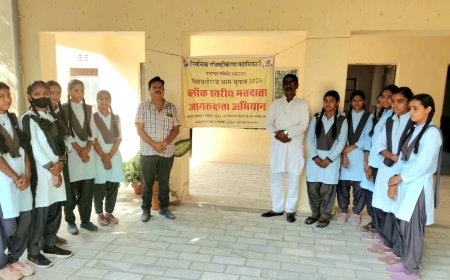 लोकतंत्र के पर्व में युवाओं की भागीदारी बढ़ाने पर जोर: मकराना के मनाना स्कूल में आयोजित हुआ भव्य स्वीप जागरूकता कार्यक्रम