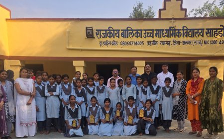 रामगढ़ के साहडोली स्कूल में सतर्कता जागरूकता सप्ताह: निबंध व चित्रकला प्रतियोगिताओं में छात्राओं ने दिखाई प्रतिभा