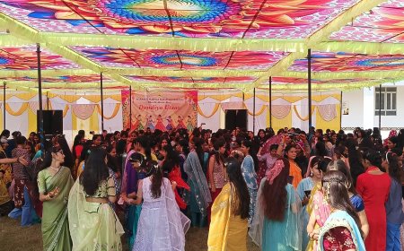 खेरली के अग्रसेन महिला महाविद्यालय में डांडिया उत्सव की धूम: पारंपरिक परिधानों में सजी छात्राओं ने बिखेरे सांस्कृतिक रंग