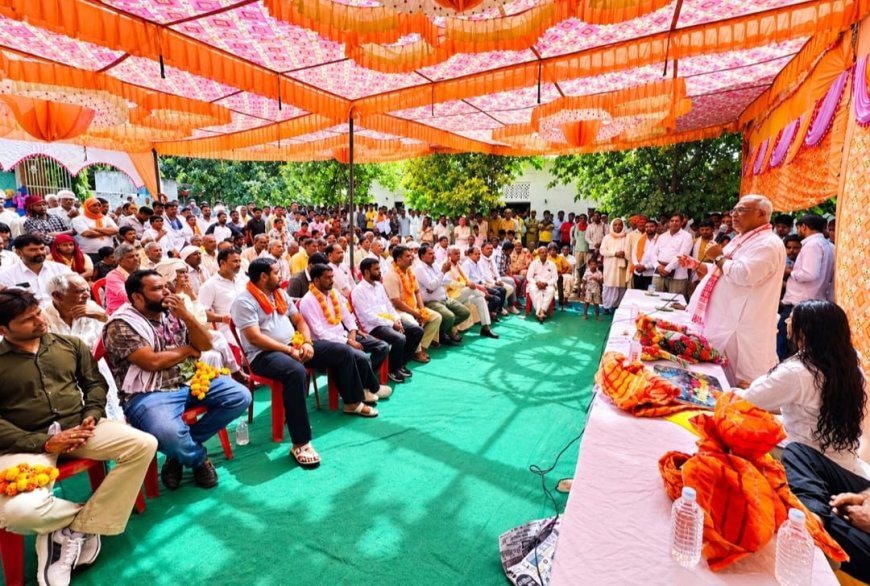 डीग में दो दिनों में 9.32 करोड़ की 15 सड़क परियोजनाओं का हुआ भूमि पूजन:अंतिम छोर तक पहुंच रहा विकास: गृह राज्य मंत्री जवाहर सिंह बेढम