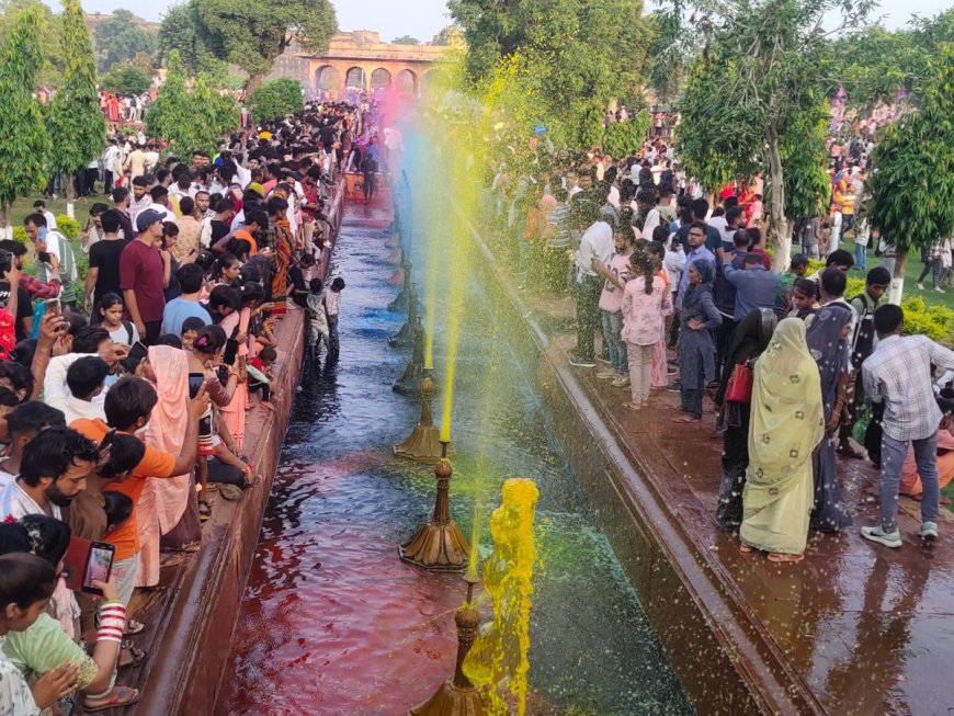 डीग के विश्व प्रसिद्ध जल महलों में फव्वारों की रंगीन छटा आज ,दीपदान से सजेगी शाम