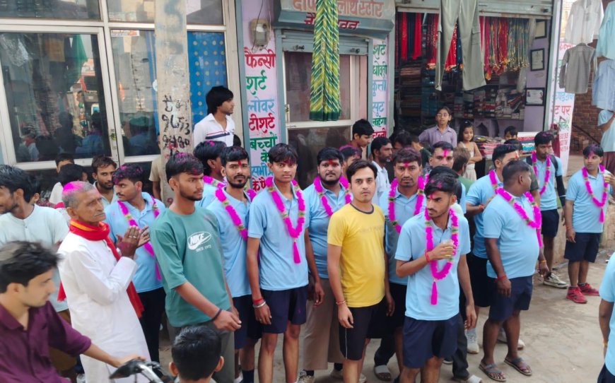 टिटपुरी से खाटूश्यामजी की प्रथम डाक ध्वज यात्रा रवाना; श्याम मित्र नव युवा मंडल ने किया श्रद्धालुओं का स्वागत