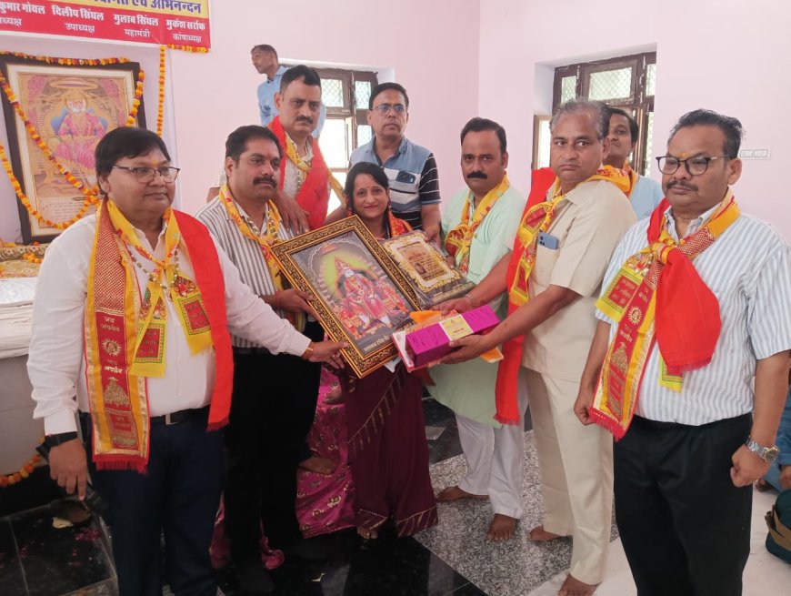 उच्चैन में अग्रवाल समाज ने मनाई महाराजा अग्रसेन जयंती: मेधावी छात्र-छात्राएं, भामाशाह और प्रवासी हुए सम्मानित, निकाली गई भव्य शोभायात्रा