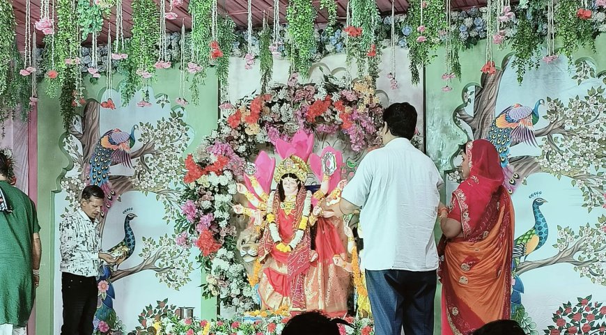 मां कूष्मांडा के भव्य पूजन से गूंज उठा बड़ के बालाजी का पंडाल, भजन सम्राट लक्की टेलर की प्रस्तुति पर झूमे श्रद्धालु