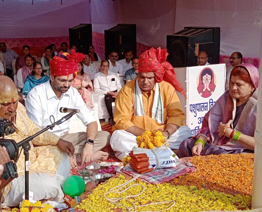 ध्वजारोहण के साथ भरतपुर में 107वें श्री जसवंत प्रदर्शनी एवं पशु मेले का भव्य आगाज:मेले हमारी संस्कृति और रोजगार के बड़े माध्यम-गृह राज्यमंत्री जवाहर सिंह बेढम