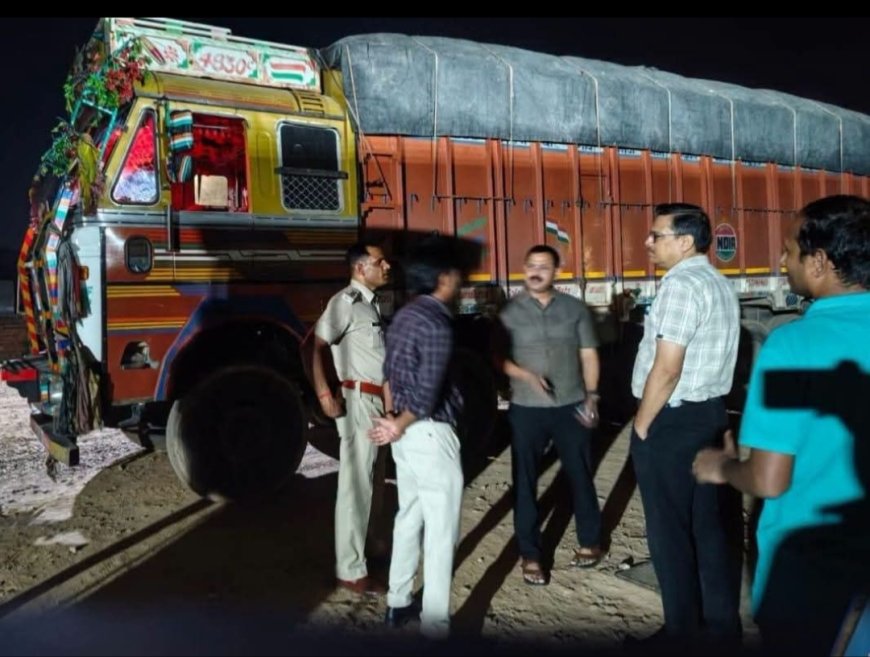 भुसावर में प्रशासन का बड़ा शिकंजा:3 ट्रक और 1 ट्रैक्टर-ट्रॉली सीज