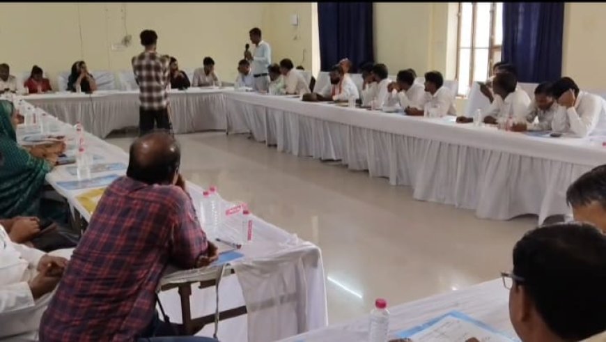 नगरपालिका की पहली बैठक में उठा विकास व सफाई का मुद्दा; दीपावली पर जगमगाएगा शहर, बंदरों व अतिक्रमण पर कसा जाएगा शिकंजा