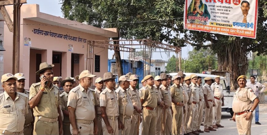 पंचायत चुनाव को लेकर महुवा पुलिस अलर्ट, आरएसी के साथ निकाला फ्लैग मार्च संवेदनशील क्षेत्रों और मतदान केंद्रों का लिया जायजा