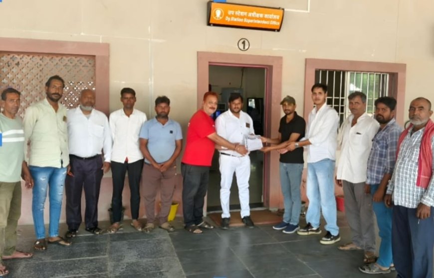 डीग रेलवे स्टेशन पर महाराजा सूरजमल की भव्य प्रतिमा लगाने की मांग