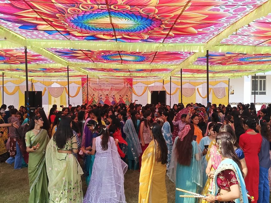 खेरली के अग्रसेन महिला महाविद्यालय में डांडिया उत्सव की धूम: पारंपरिक परिधानों में सजी छात्राओं ने बिखेरे सांस्कृतिक रंग