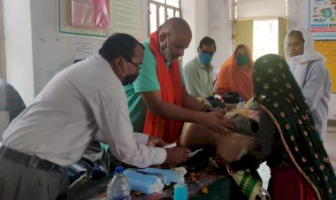 विधायक हुडला ने जरूरत मंद लोगो को  बाँटी राशन किट