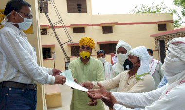 राजीव गांधी सेवा केन्द्र के ताले खुलवाने को दिया ज्ञापन