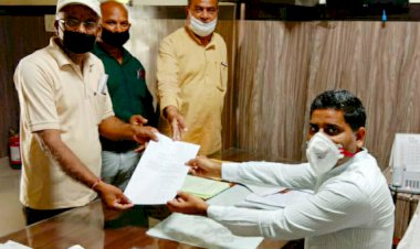 परशुराम सेवा समिति और सम्पूर्ण ब्राह्मण समाज ने शर्मा की हत्या को लेकर बहरोड़ एसडीएम को मुख्यमंत्री के नाम ज्ञापन सौंपा