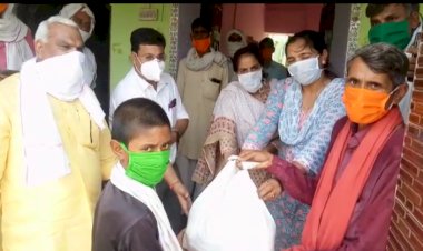 सैनिक सोबरन सिंह के सौजन्य से 100 जरूरतमंद लोगों को बांटे राशन सामग्री और मास्क